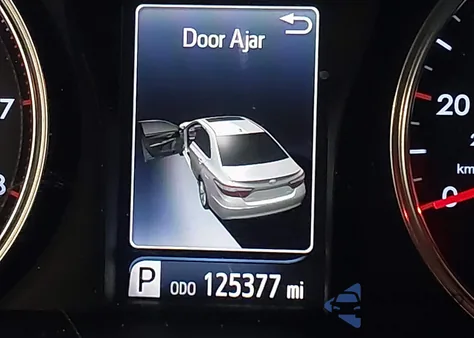 2016 Toyota Camry Se z USA, uszkodzony, nr VIN 4T1BF1FK5GU168933